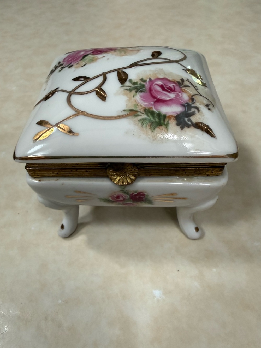 Ardco white with roses porcelain trinket box